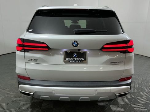 Certified 2024 BMW X5 sDrive40i w/ Premium Package image 6