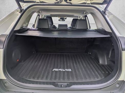 Used 2021 Toyota RAV4 XLE Premium AWD/4WD image 6