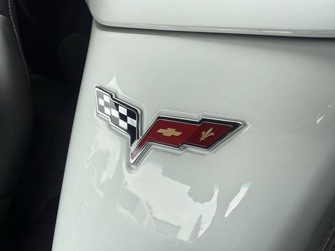Used 2010 Chevrolet Corvette Convertible w/ 1LT RWD image 23