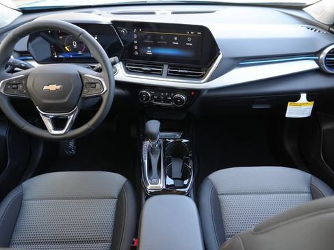New 2026 Chevrolet Trax LT w/ Driver Confidence Package FWD image 2