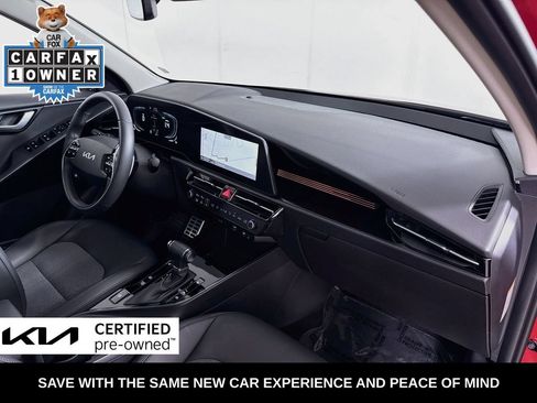 Used 2025 Kia Niro EX Touring FWD image 35
