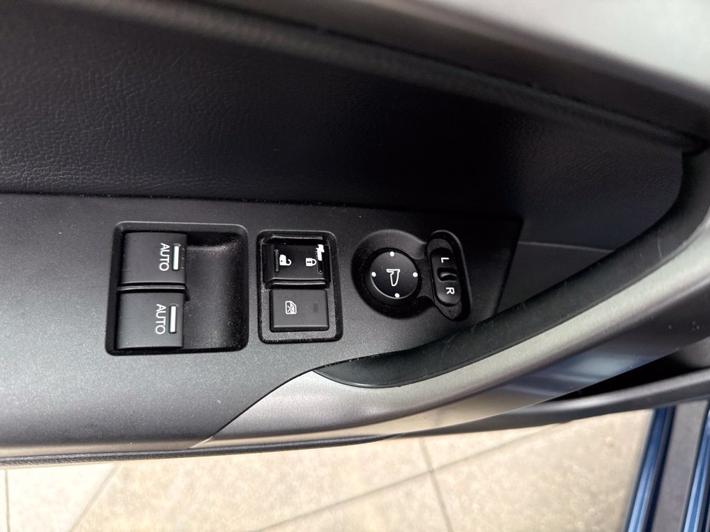 Used 2017 Honda Accord EX-L image 11