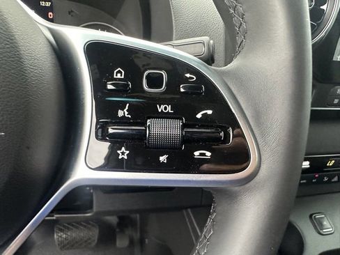 Used 2023 Mercedes-Benz Sprinter 2500 image 9