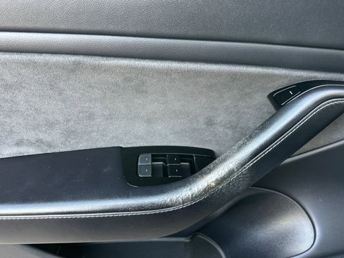 Used 2019 Tesla Model 3 Standard Range Plus RWD image 11