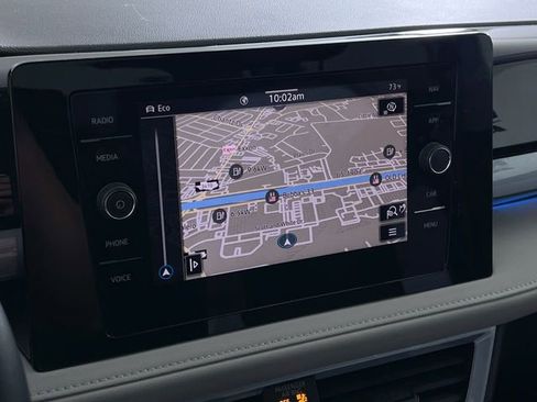 Used 2025 Volkswagen Taos SEL image 18