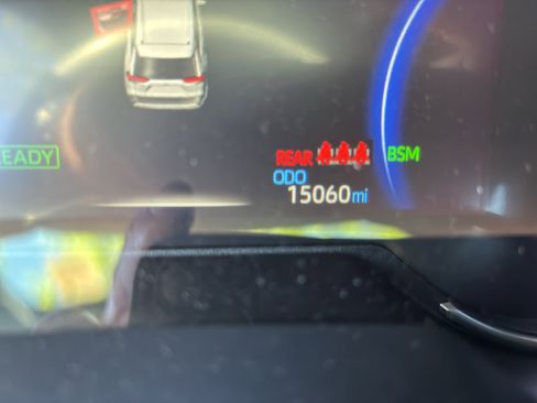 Used 2024 Toyota RAV4 SE image 14