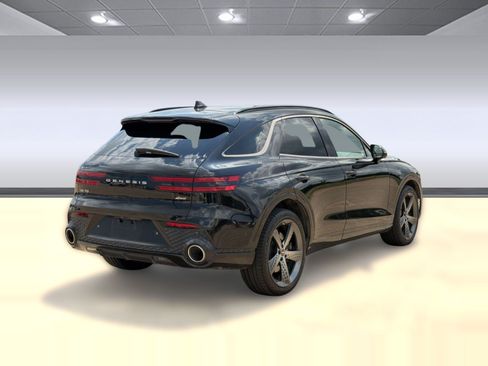 Used 2023 Genesis GV70 2.5T w/ Sport Prestige Package AWD/4WD image 9