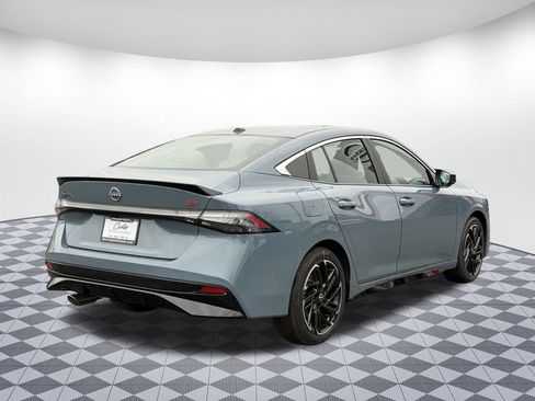 New 2026 Nissan Sentra SR w/ SR Premium Package FWD image 7