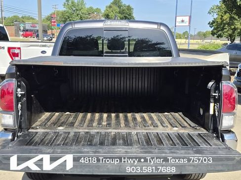 Used 2023 Toyota Tacoma TRD Off-Road AWD/4WD image 10