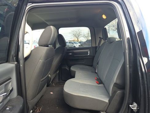 Used 2021 RAM 1500 Classic SLT image 16