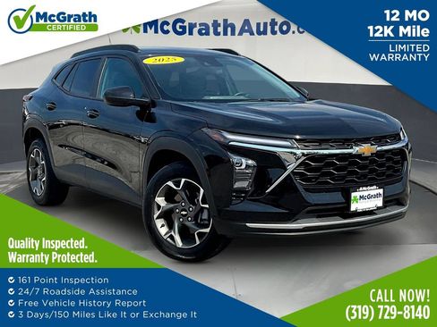 Used 2025 Chevrolet Trax LT w/ Driver Confidence Package FWD image 1
