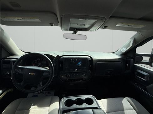 Used 2018 Chevrolet Silverado 1500 W/T w/ WT Convenience Package AWD/4WD image 18