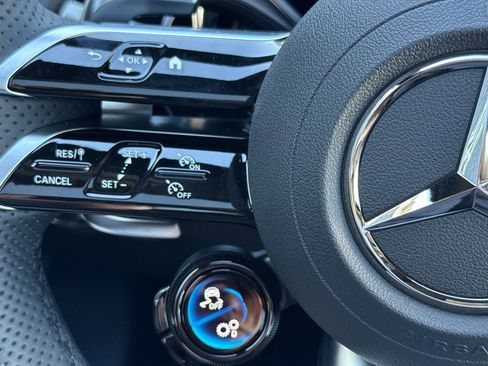 New 2026 Mercedes-Benz GLA 35 AMG 4MATIC image 14