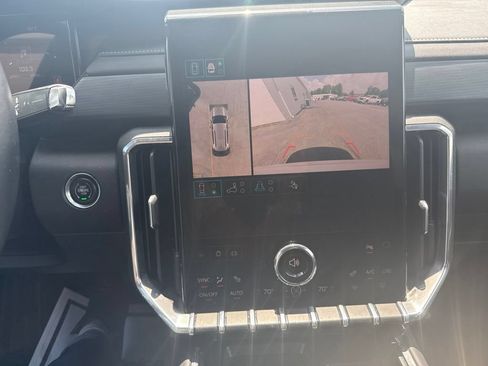 Used 2025 GMC Acadia Elevation FWD image 28