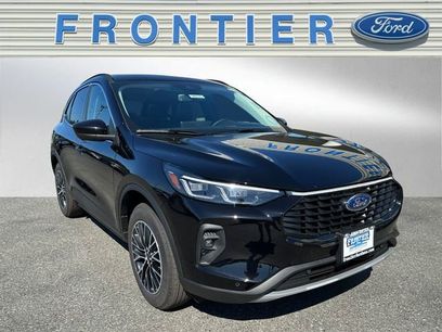 New 2025 Ford Escape SE