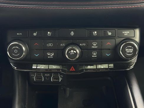 Used 2021 Dodge Durango R/T w/ Blacktop Package AWD/4WD image 24