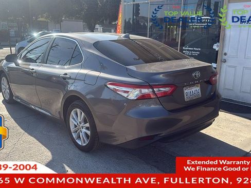 Used 2020 Toyota Camry LE FWD image 13