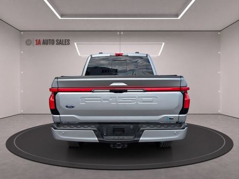 Used 2023 Ford F150 Lightning 4x4 SuperCrew image 4