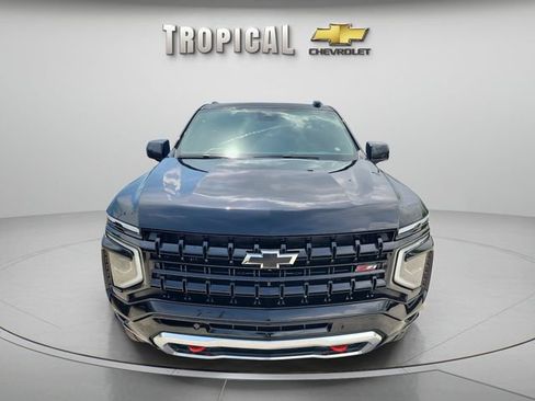 New 2026 Chevrolet Suburban Z71 w/ Comfort Package AWD/4WD image 8