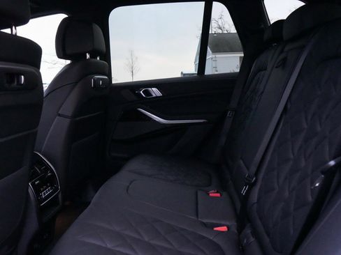 New 2026 BMW X5 xDrive40i w/ M Sport Package image 7