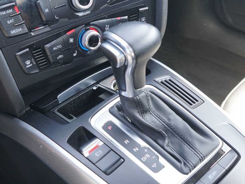 Used 2013 Audi A4 2.0T Premium w/ Convenience Pkg AWD/4WD image 12