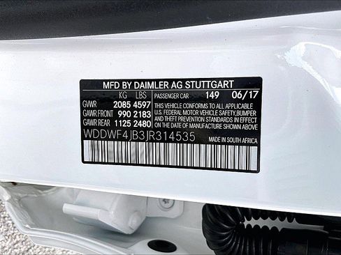 Used 2018 Mercedes-Benz C 300 Sedan w/ Premium Package image 32