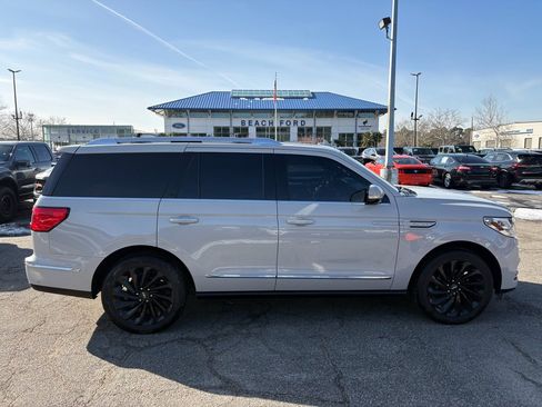Used 2020 Lincoln Navigator Reserve w/ Equipment Group 208A Reserve image 4