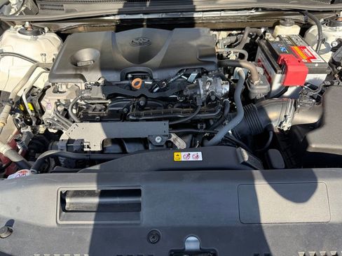 Used 2021 Toyota Camry SE image 22
