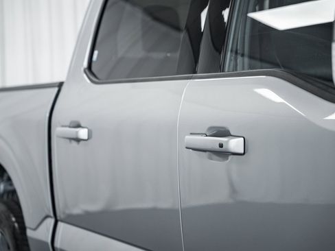 Certified 2023 Ford F150 Lariat w/ Equipment Group 502A High image 21