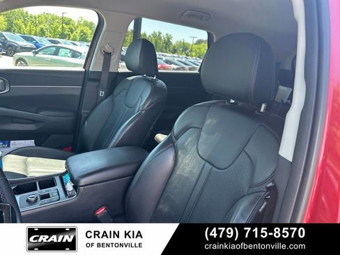 Certified 2022 Kia Sorento EX FWD image 12