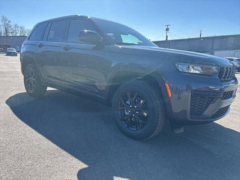 New 2026 Jeep Grand Cherokee Altitude AWD/4WD image 29