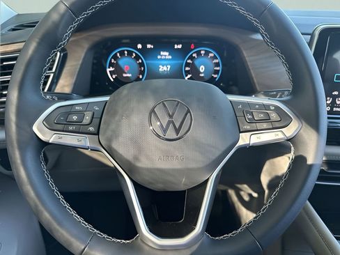 New 2026 Volkswagen Atlas SE image 14