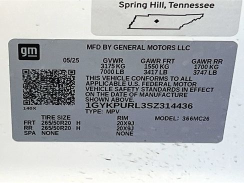 Used 2025 Cadillac Lyriq Sport w/ LPO, Floor Liner Package AWD/4WD image 32