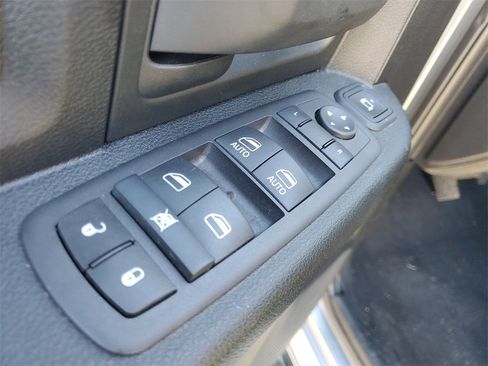 Used 2024 RAM 3500 Tradesman w/ Chrome Appearance Group image 17