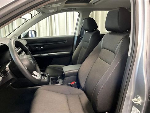 Used 2025 Honda CR-V EX image 9
