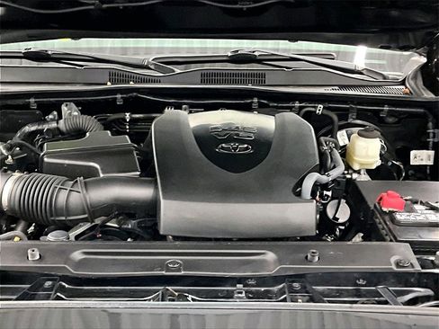 Used 2021 Toyota Tacoma SR5 image 29