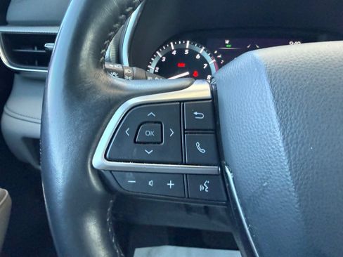Used 2021 Toyota Highlander Platinum FWD image 19