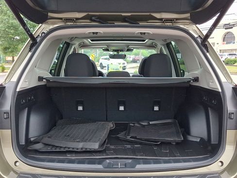Certified 2023 Subaru Forester Premium AWD/4WD image 29