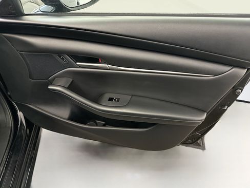 Used 2023 MAZDA MAZDA3 s image 33