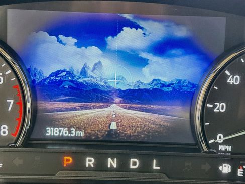 Used 2023 Ford Explorer XLT w/ Equipment Group 202A AWD/4WD image 17