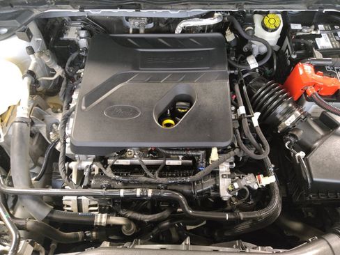 Used 2020 Ford Escape SE FWD image 30