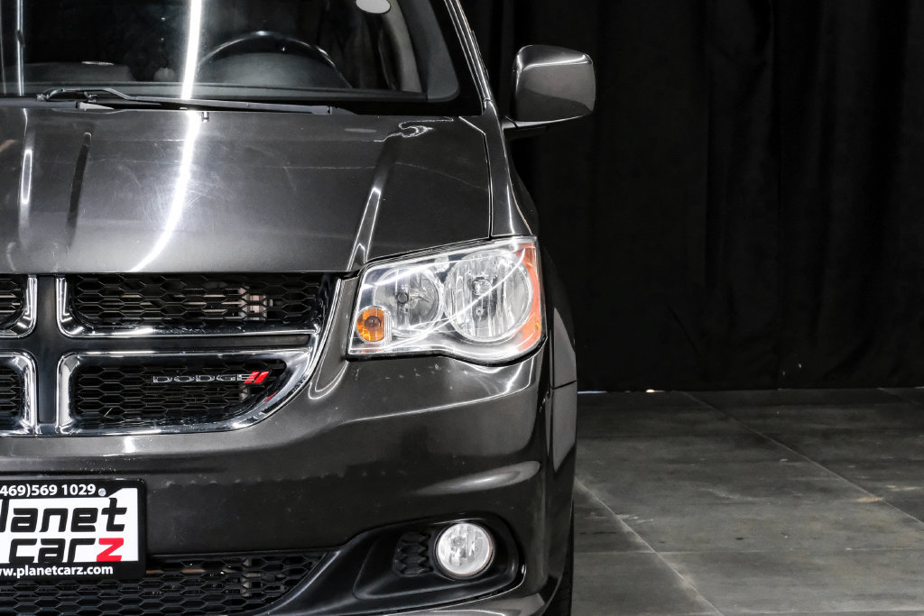 Used 2019 Dodge Grand Caravan SXT FWD image 52
