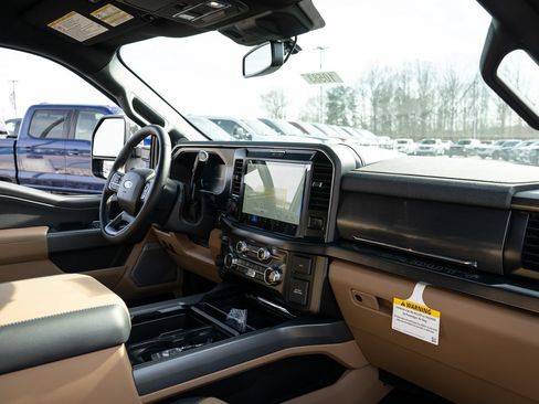 New 2026 Ford F250 Lariat w/ Lariat Premium Package AWD/4WD image 21