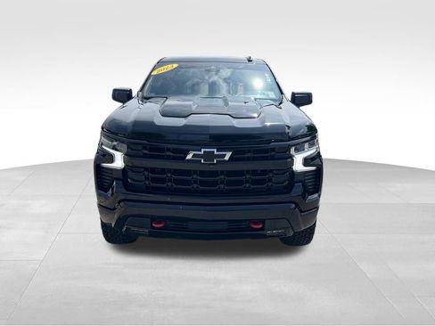 Used 2023 Chevrolet Silverado 1500 LT Trail Boss w/ LPO, Dark Essentials Package AWD/4WD image 10