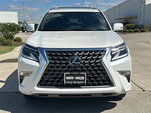 Used 2023 Lexus GX 460 Luxury w/ Accessory Package image 11