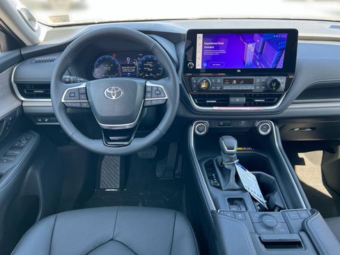 New 2026 Toyota Grand Highlander Limited image 18