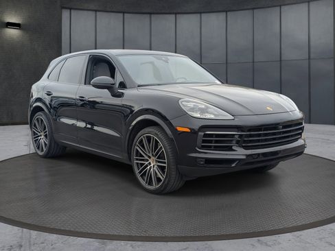 Used 2022 Porsche Cayenne S Platinum image 8