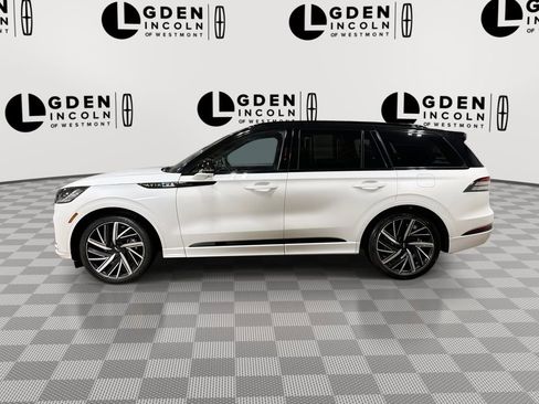 Used 2025 Lincoln Aviator Black Label w/ Black Label Special Edition image 5