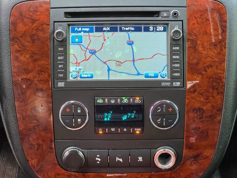 Used 2009 Chevrolet Avalanche LTZ image 22