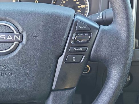 Used 2025 Nissan Frontier SV image 23